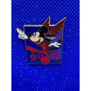RARE 12/31/00 New Year's‎ Eve 2000 Tokyo Disneyland Mickey Admission Gift pin